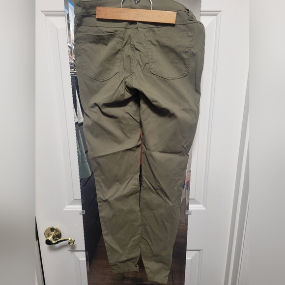 Prana Skinny Pants - Picture 3 of 6